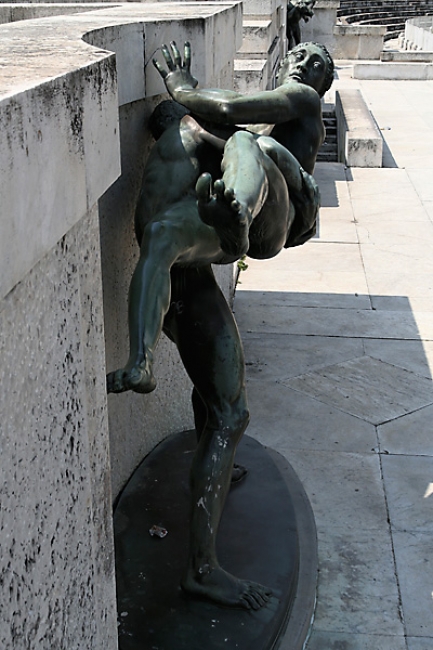 Stadio dei marmi 324